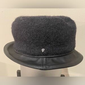 Vintage HELEN KAMINSKI Pure Wool and  Italian Sheep Leather Hat Size Medium